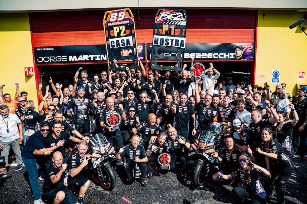 Aprilia Tulis Sejarah di Mugello, Bezzecchi Menang dan Martin Lengkapi 1-2