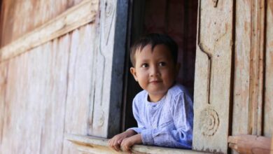 5 Cara Biar Anak Tetap Tenang Saat Menginap Di Rumah Tanpa AC, Tanpa Drama Gerah