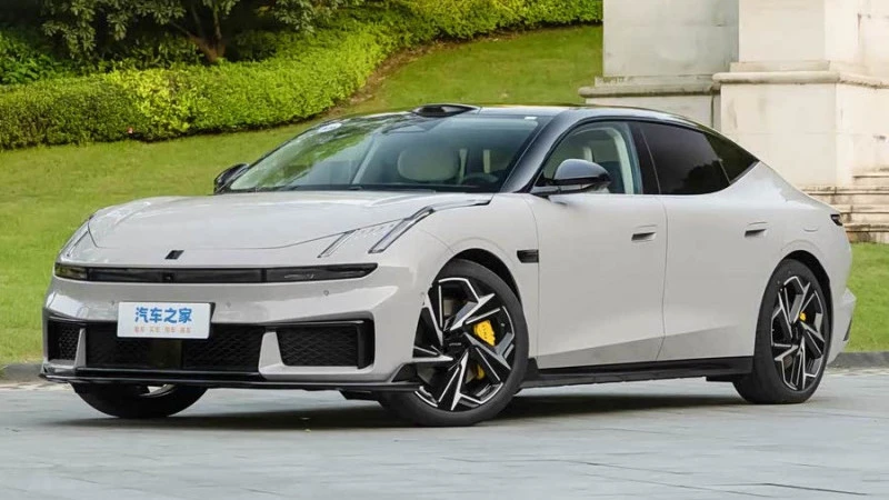 Lynk & Co 10+ Tembus 3,2 Detik, Sedan Listrik Rp494 Jutaan Ini Berani Usik Supercar