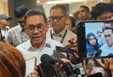 Rupiah Tembus Rp18.000 per Dolar AS, Mendag Sebut Ekspor Justru Makin Terbuka