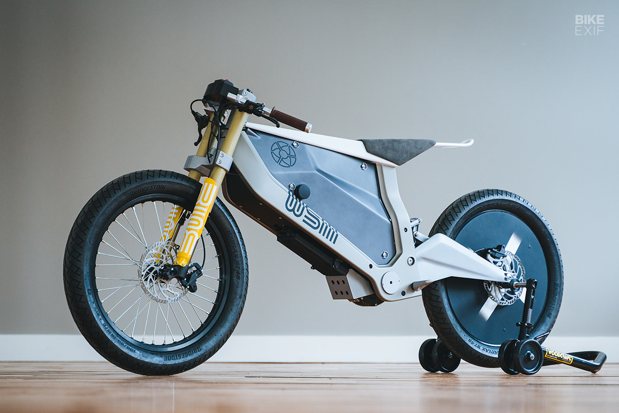 Modifikasi Motor Listrik Kini Tak Perlu Ekstrem, Gaya Minimalis Futuristik Justru Lebih Dilirik