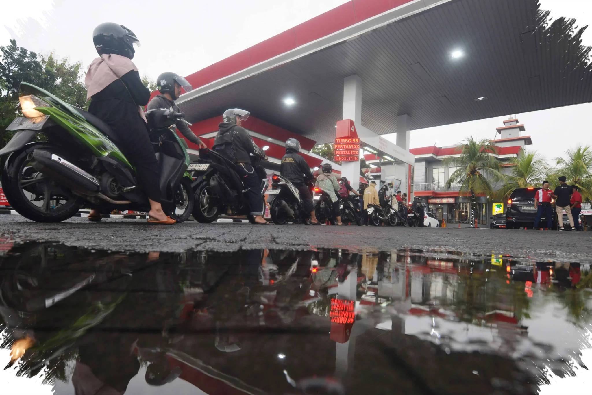 Rupiah Melemah Tajam, Pemerintah Pastikan Pertalite Dan Biosolar Tetap Aman Hingga Akhir Tahun