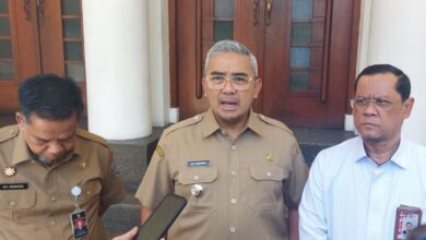 Farhan Tegaskan Arah Pemkot Bandung, Pelayanan Publik dan Pembangunan Tak Boleh Terganggu