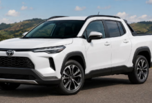 Toyota Corolla Pikap Muncul di Jalanan Brasil, Bocoran Desainnya Mirip Corolla Cross