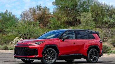 Harga Segini Bikin RAV4 GR Sport PHEV 2026 Terasa Lebih Dekat, SUV Keluarga Rasa Sporty