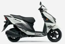 Yamaha Axis Z vs Suzuki Avenis 125, Pilihan Iritnya Ternyata Beda Karakter Banget