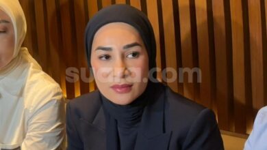 KTP Dan Gaji Rp2,5 Juta Ditahan Erin Taulany, Eks ART Siap Tempuh Jalur Polisi