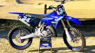 Yamaha YZ125 Belum Kehilangan Taring, Bobot Ringan dan Mesin 2 Tak Masih Terasa Brutal