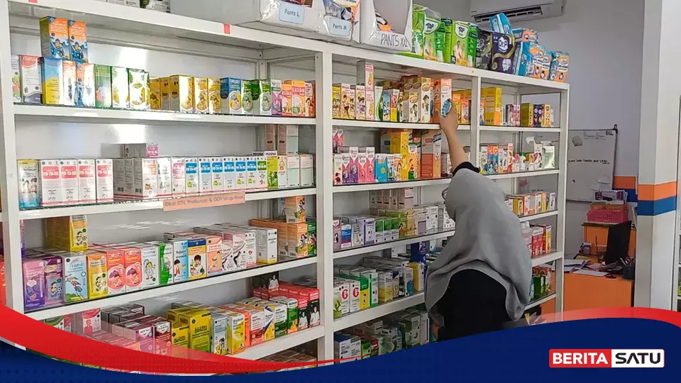 Dolar AS Menguat, Harga Obat Naik Hingga 10 Persen di Apotek Surabaya