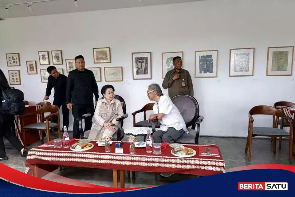 Megawati Buka Pameran Mata Hati Soekarno, Kenang Dibesarkan Seni Sejak Kecil