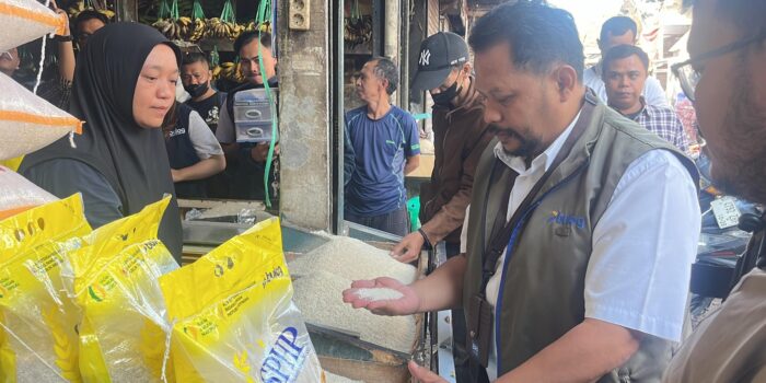 Sidak Pasar Astana Anyar, Bulog Jabar Ungkap Mayoritas Harga Pangan Masih Stabil