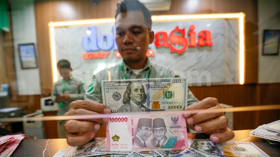 Rupiah Masih Tertekan, Dua Jurus BI-Kemenkeu Dinilai Belum Cukup Kuat