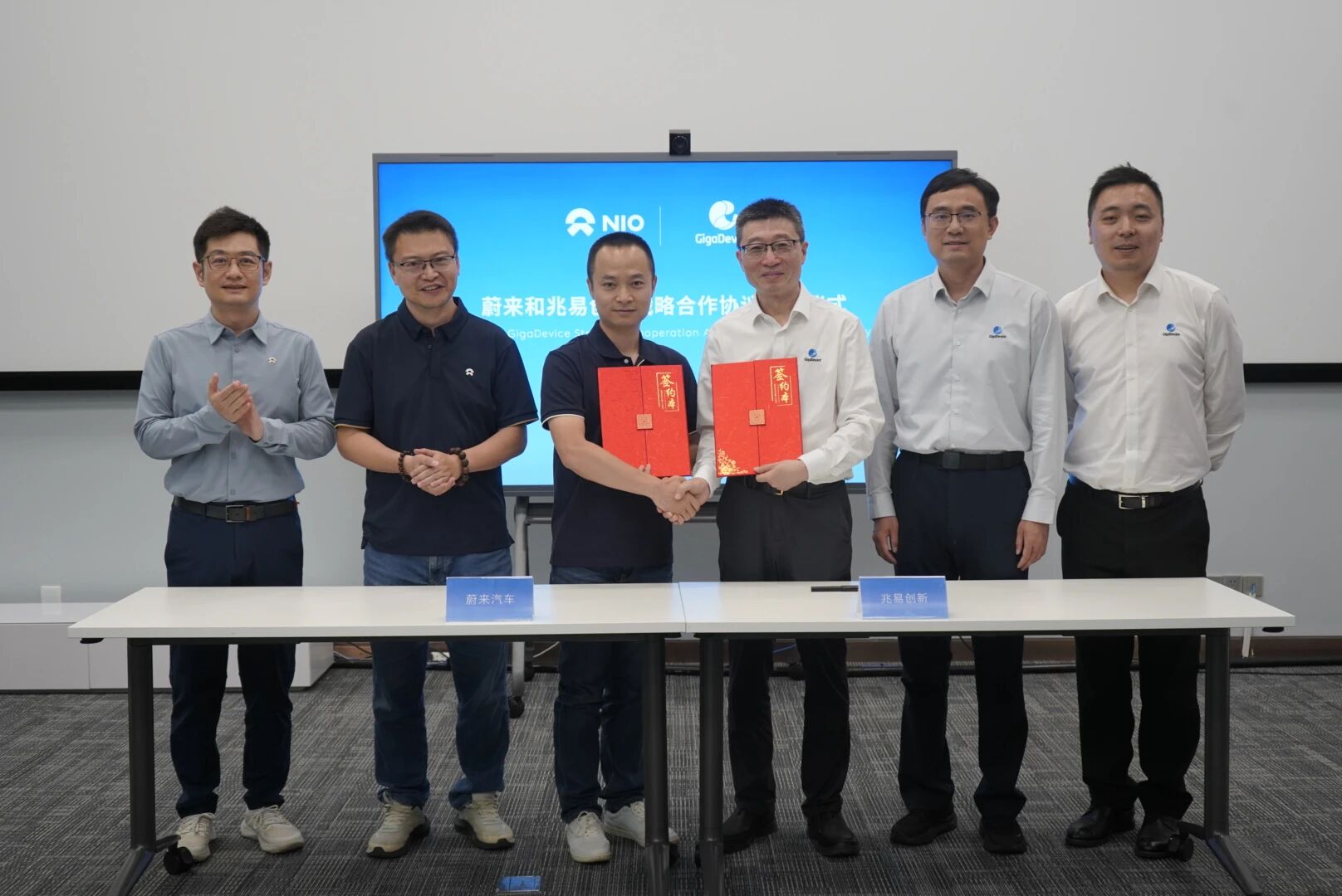 Nio Gandeng GigaDevice, Langkah Baru untuk Menekan Biaya Chip Mobil Listrik