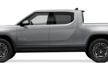 Pemilik Rivian R1T Semprotkan Cat Ke Truknya, Protes Pedas Soal Masalah Tak Selesai
