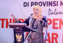 Khofifah Tegaskan SPMB Jatim Bersih dari Titip Siswa dan Suap, Verifikasi Digital Kunci Transparansi