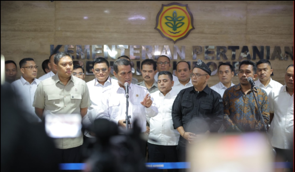 Amran Gerak Cepat Pulihkan Harga TBS, Petani Sawit Mulai Rasakan Nafas Lega