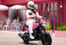 Honda NAVi 2026 Makin Imut, Warna Pink Neon Bikin Motor Mini Ini Makin Berani