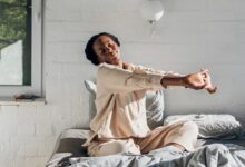 10 Menit Stretching Setelah Bangun Tidur, Efeknya Bikin Tubuh Lebih Siap Seharian