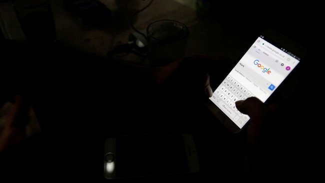 Gen Z Mulai Tinggalkan Smartphone, Ponsel Jadul Malah Jadi Incaran Baru