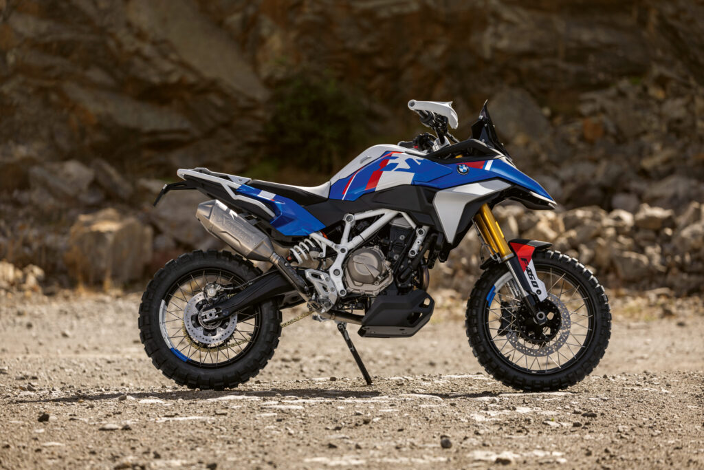 BMW F 450 GS Hadir Lebih Membumi, Tantang Motor Adventure Menengah Dengan Mesin 420 Cc