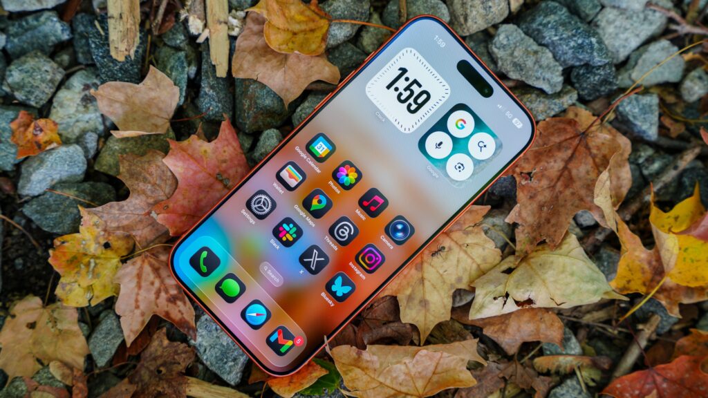 iPhone 17 Pro Max Ini Bukan Lagi Ponsel, Dudukan Jam Swiss Seharga Rp 3,8 Miliar
