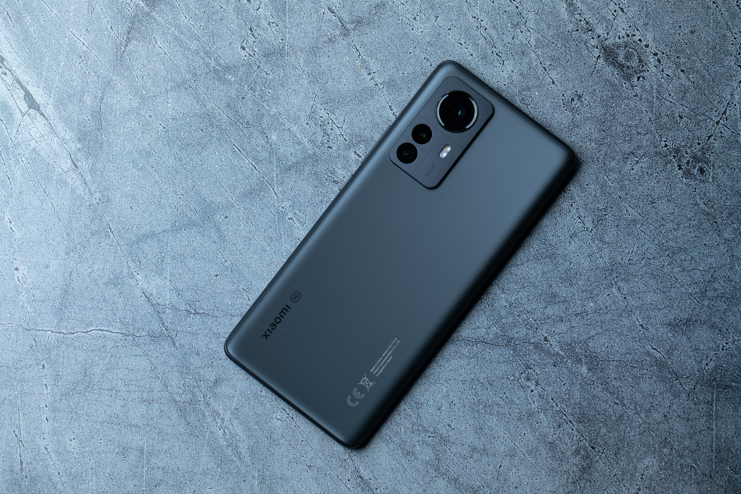 Dulu Belasan Juta, Xiaomi 12 5G Second Kini Cuma Rp3,5 Juta di Tang City