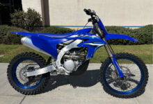 Yamaha YZ250FX 2026, Motor Enduro yang Terasa Ganas di Tanjakan Tapi Tetap Jinak Dikendalikan