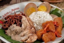 Laweyan Di Jam Makan Siang, 3 Tempat Ini Menjaga Cita Rasa Solo Tetap Hidup