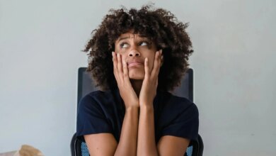 5 Tanda Hidup Seseorang Lebih Berat Dari Yang Terlihat, Yang Sering Tak Disadari