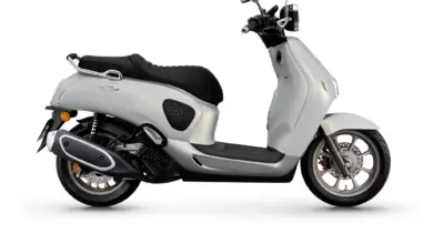 Honda NWF150 Vs Yamaha Grand Filano, Skutik Retro Premium Yang Ternyata Beda Dunia
