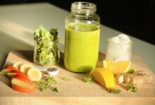 7 Makanan Dan Minuman Detoks Yang Sederhana, Tapi Bikin Tubuh Terasa Lebih Ringan