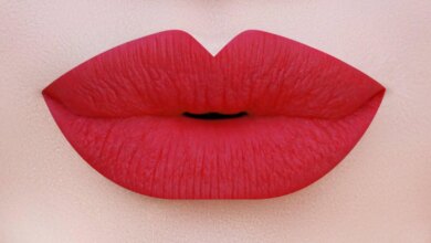 Bibir Kering Tak Harus Pasrah, 7 Lipstik Ini Tetap Matte dan Nyaman Seharian
