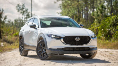 Mazda CX-30 Menolak Pensiun, Kini Dibekali Keselamatan Lebih Canggih dan Tampilan Baru
