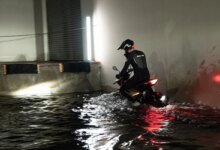 Baterai SLA Masih Layak Dipilih, Lebih Aman Saat Motor Listrik Terendam Banjir