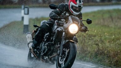 Motor ABS atau Non-ABS, Selisih Harganya Bisa Terasa Kecil Saat Risiko Selip Jadi Taruhan