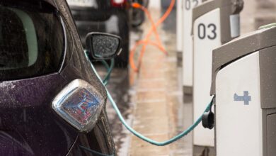Cas Mobil Listrik Saat Hujan Deras Ternyata Tetap Aman, Asal Jangan Abaikan 5 Hal Ini
