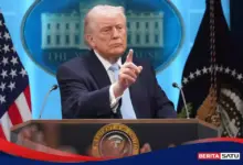 Trump Klaim 100 Juta Barel Tembus Hormuz, Data Pelayaran Memicu Keraguan?