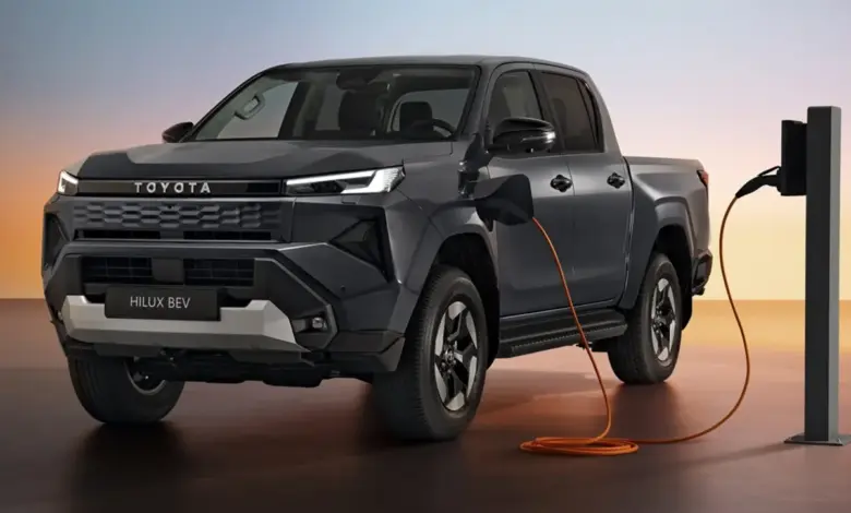 Hilux Pertama Toyota Kini Listrik, Jarak 380 Km Dan Tetap Siap Angkut Berat
