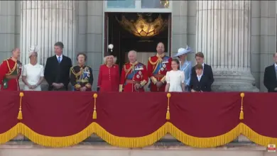 King Charles Pimpin Balkon Kerajaan Yang Dipersempit di Trooping the Colour 2026, Isyarat Baru Tradisi Monarki