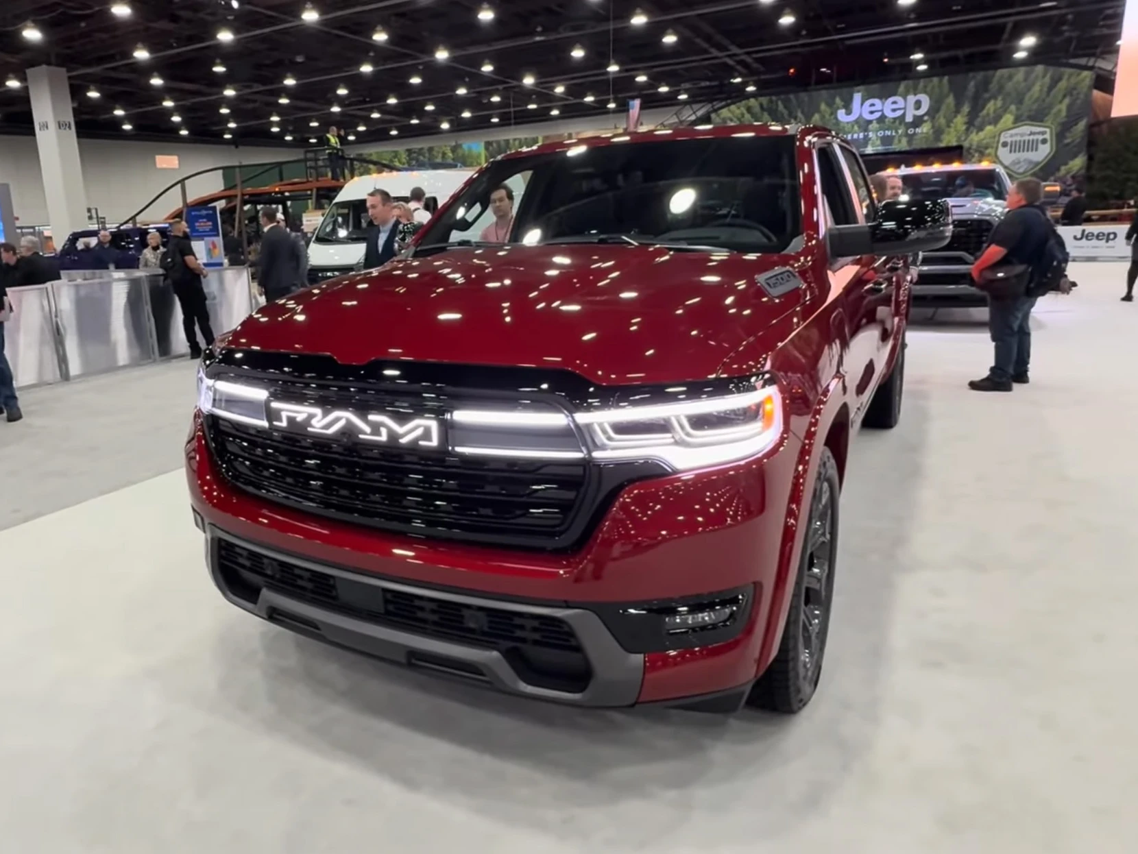 RAM 1500 REV 2027 Patahkan Cemas Mobil Listrik, Pikap Ini Bisa Menjelajah Lebih Jauh