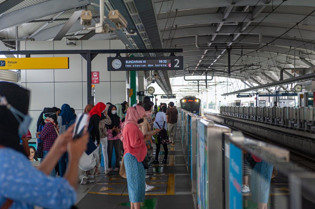 Akses Ditutup Saat Massa Memadat, MRT Jakarta Tetap Berjalan Normal di Bundaran HI dan Dukuh Atas