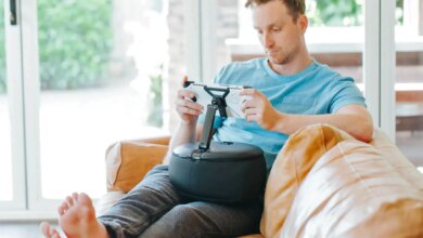 Bantal Gaming Ini Janjikan Main Handheld Lebih Nyaman Di Tempat Tidur, Tanpa Tangan Cepat Kesemutan