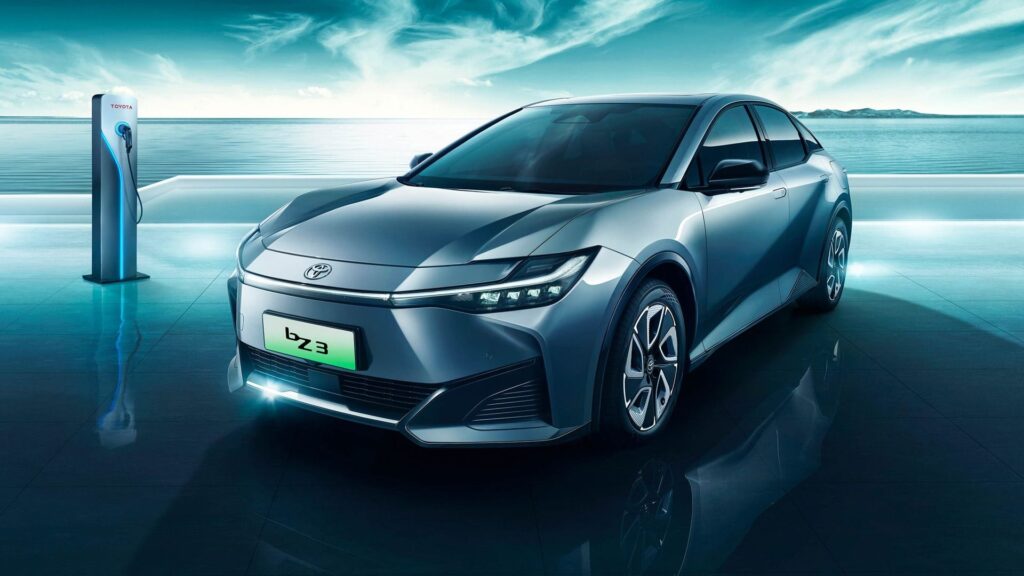 BYD Incar Tahta Mobil Dunia Dalam 5 Tahun, Toyota Mulai Terancam?