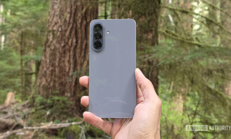 Galaxy A57 5G Bawa AI Yang Sederhanakan Liburan, Dari Rute Sampai Foto