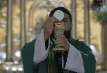 Di Tengah Krisis Kuba, Imam Diminta Menghemat Hosti Misa untuk Umat