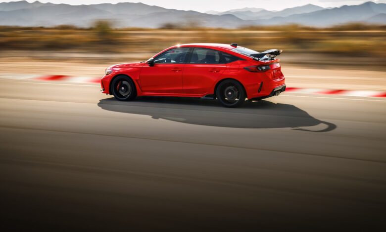 Honda Civic Type R 2026 Makin Buas, Kabinnya Kini Secanggih Mobil Balap Harian