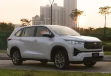 Road Trip Jakarta-Bandung Pakai Innova Zenix Hybrid, Cuma Siapkan Rp 150 Ribuan?