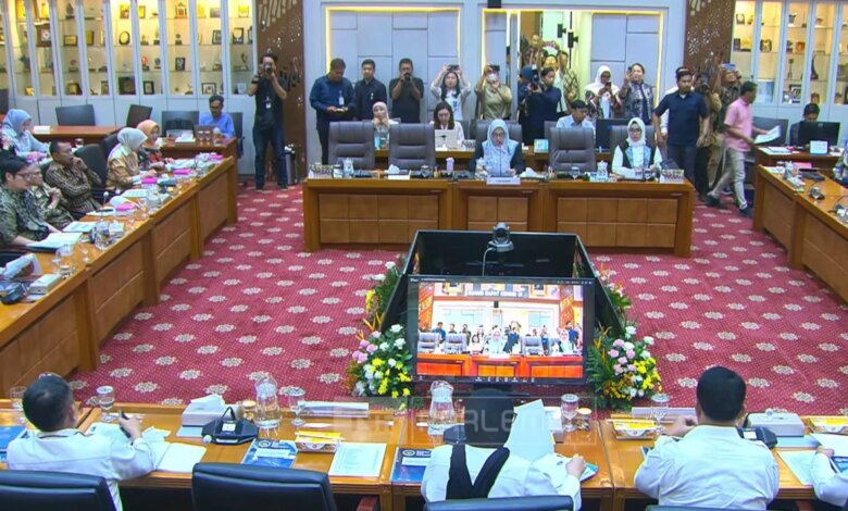 Rapat Tertutup Komisi IX Dengan Kepala BGN, Anggaran Rp270 Triliun Masih Belum Pasti