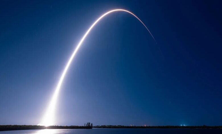 Falcon 9 SpaceX Menuju Bulan, Tabarakan Tak Terelakkan di Dekat Kawah Einstein