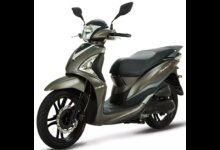 Honda SH125i vs SYM Symphony 125, Premium Rapi atau Hemat Setengah Harga?